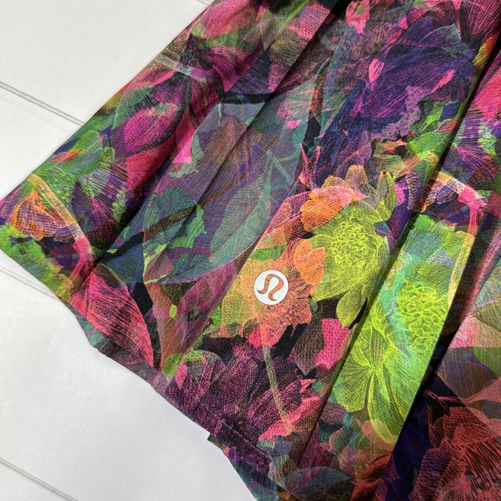 NEW Lululemon women’s 14 side-pleated HR tennis skirt in vivid floral NWT - Picture 8 of 9